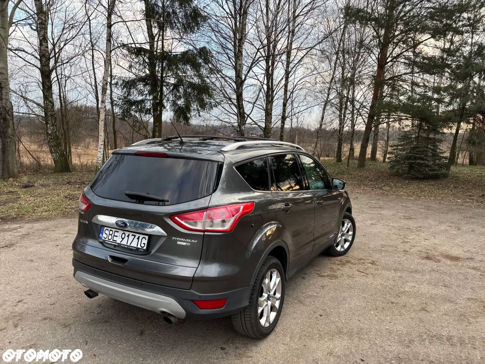 Ford Kuga 1.6 EcoBoost 4WD Titanium - 3