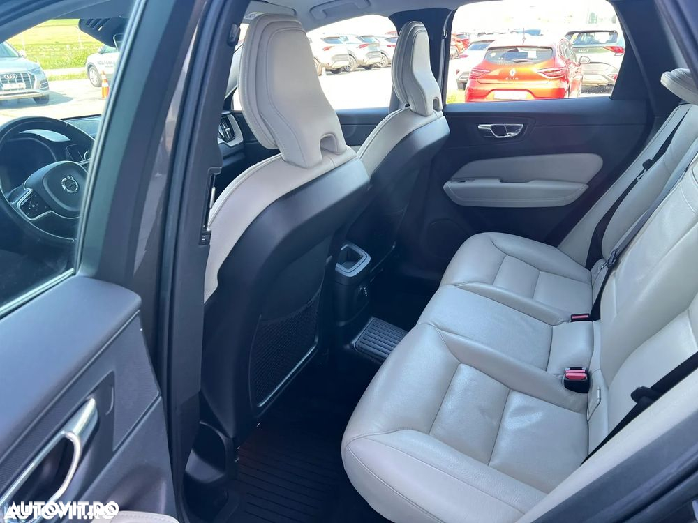 Volvo XC 60 T8 Twin Engine AWD Inscription - 12