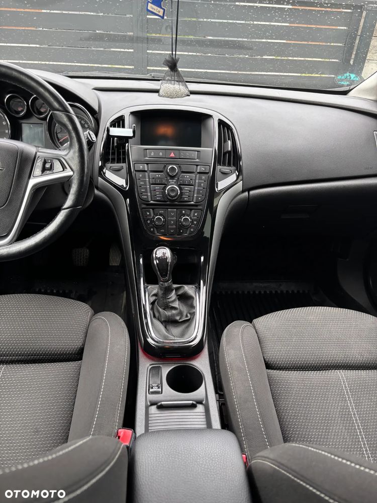 Opel Astra 1.4 T Active EU6 - 17