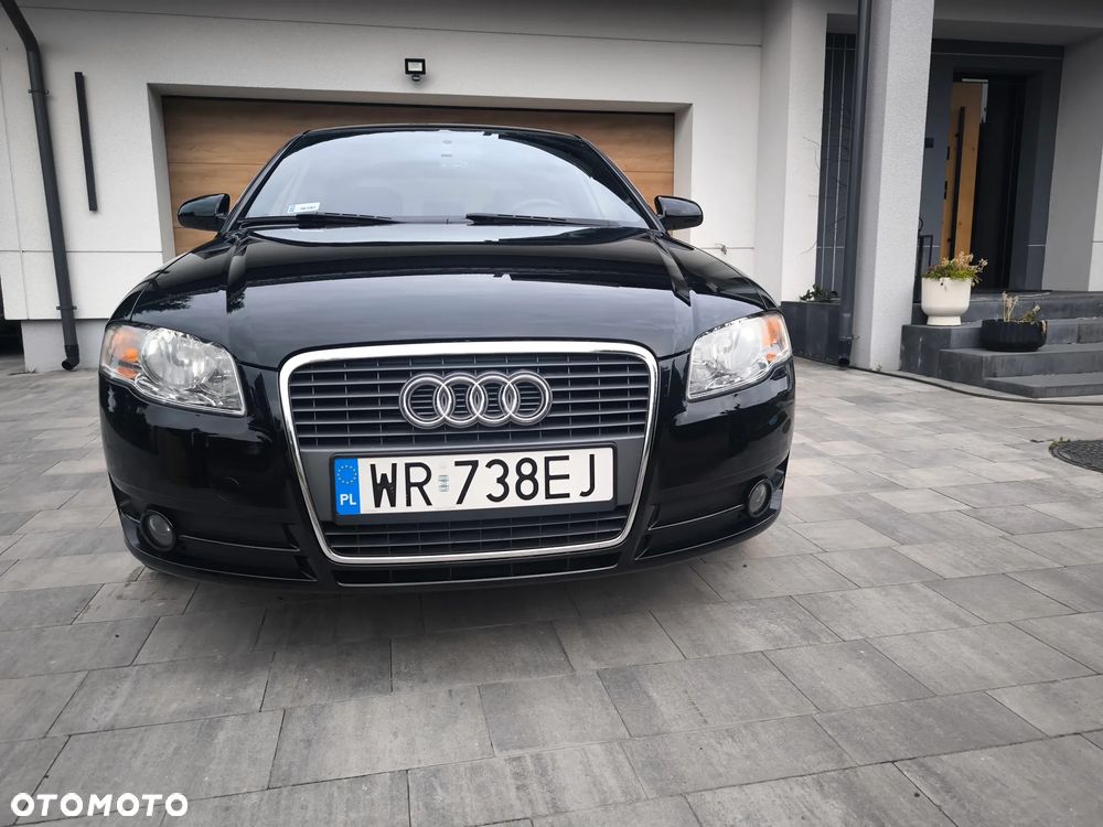 Audi A4 Limousine - 12