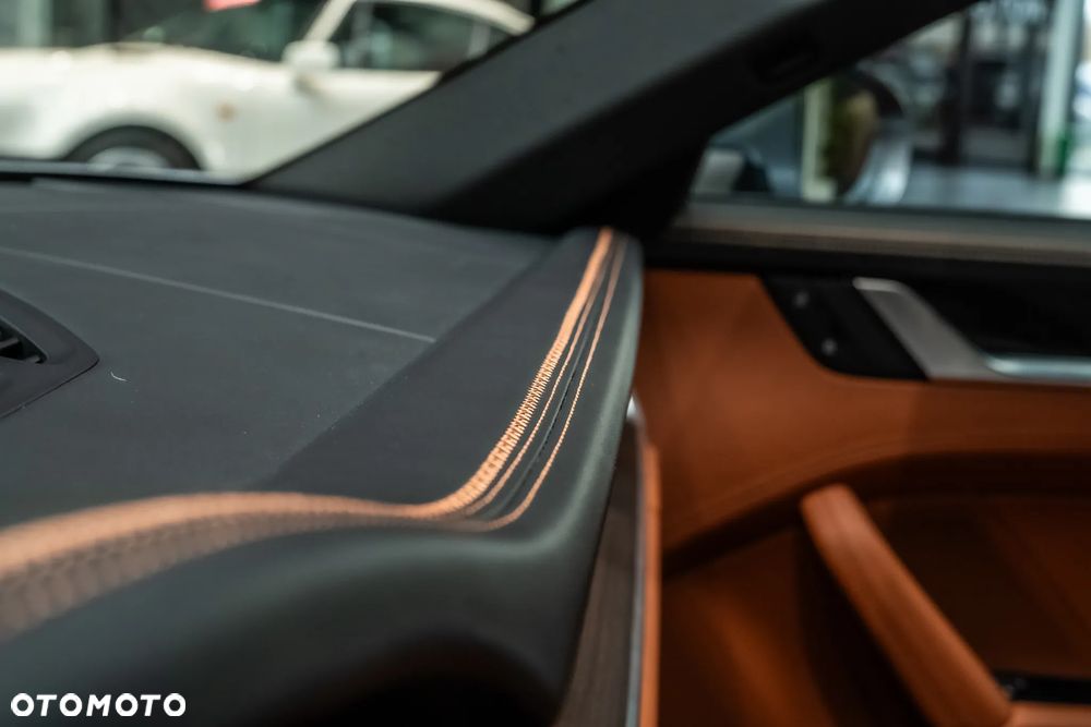 Porsche 911 Carrera S - 28