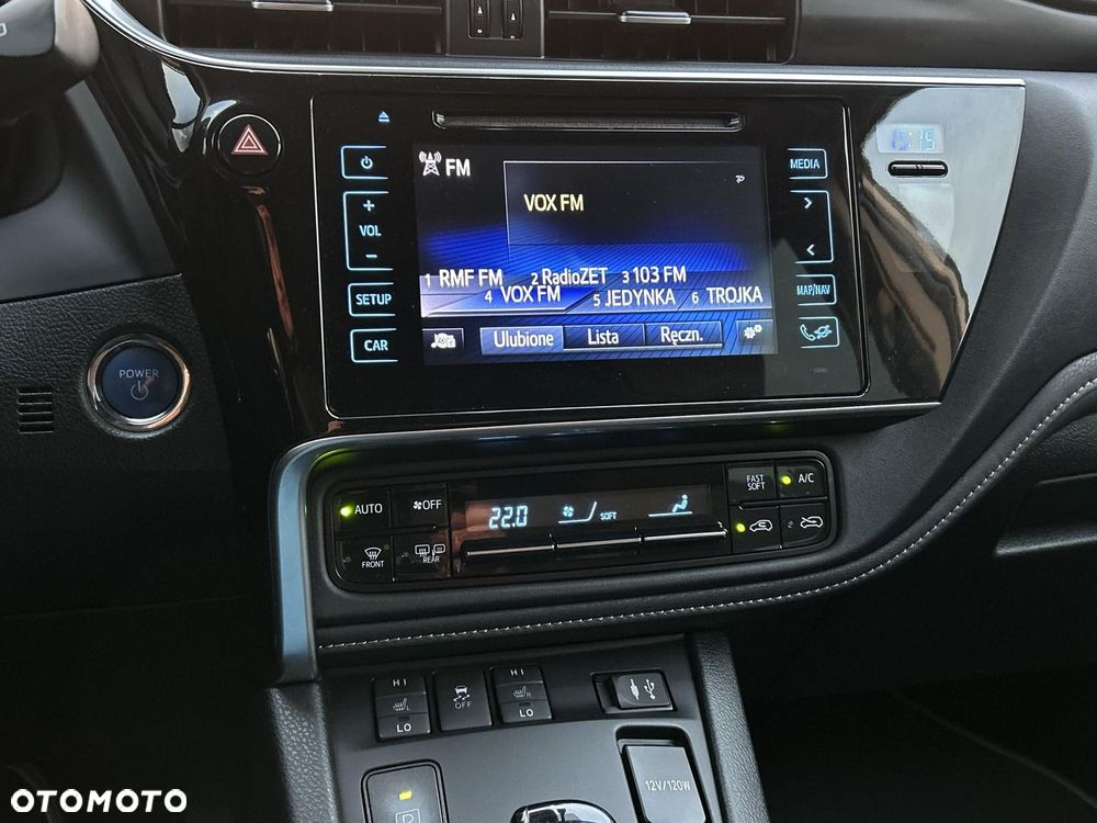 Toyota Auris Hybrid 135 Premium - 17