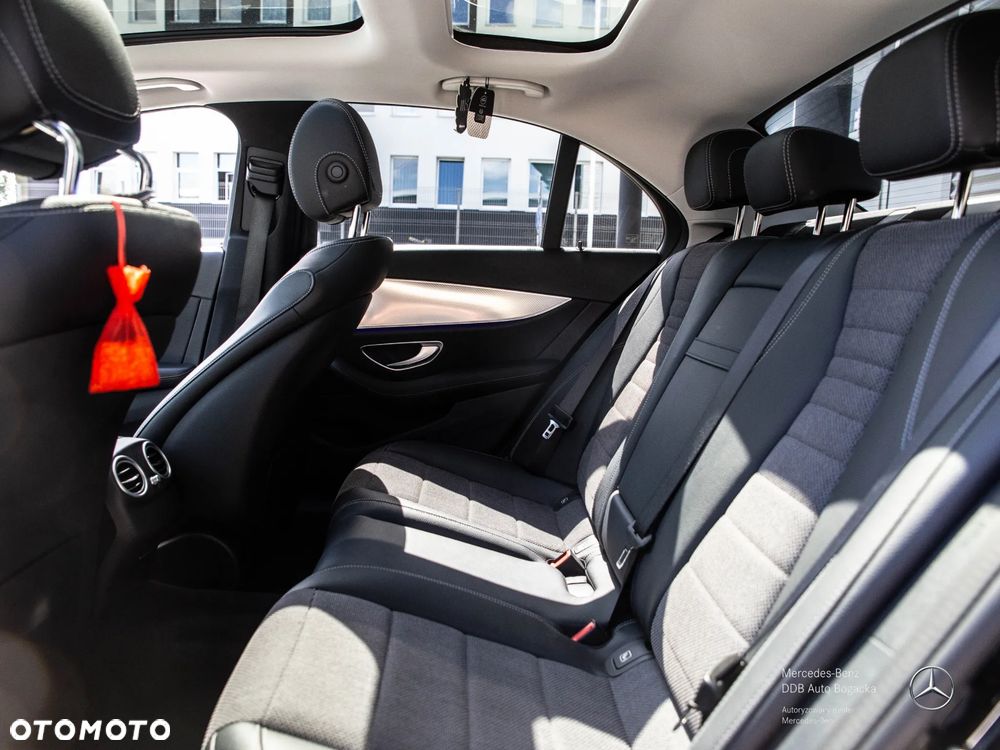 Mercedes-Benz Klasa E 220 d 4-Matic Avantgarde - 13