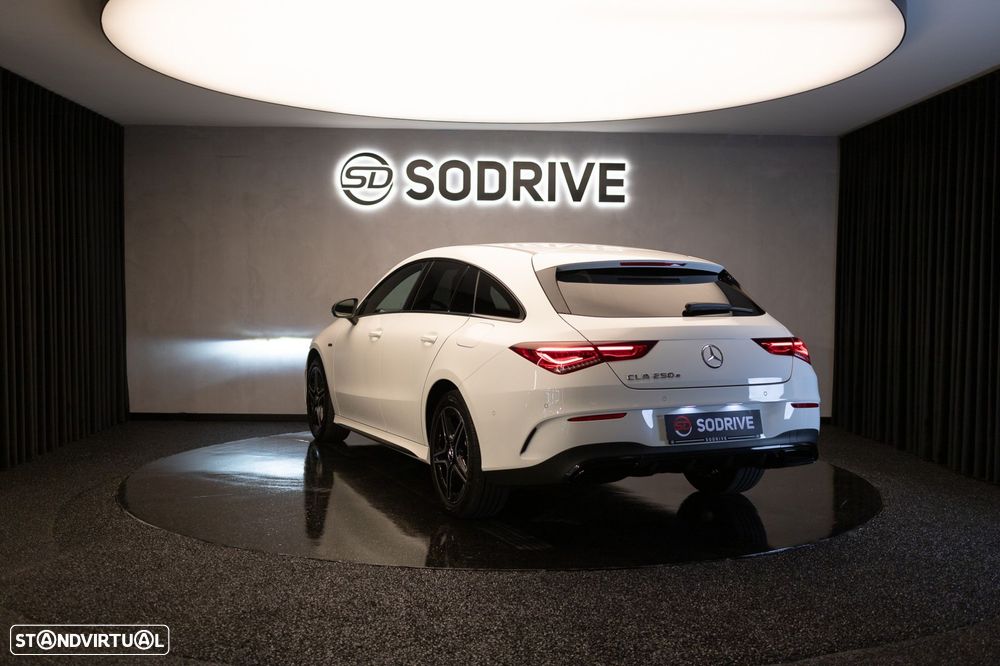 Mercedes-Benz CLA 250 e Shooting Brake AMG Line - 5
