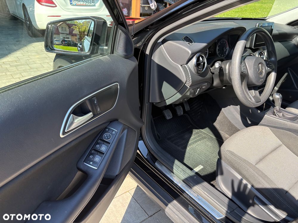 Mercedes-Benz GLA - 22