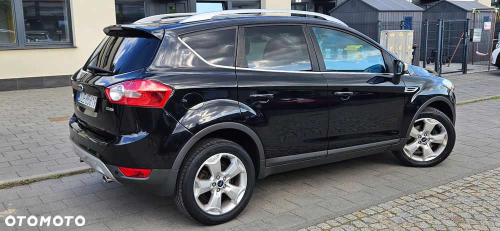 Ford Kuga 2.0 TDCi 2x4 Titanium - 24