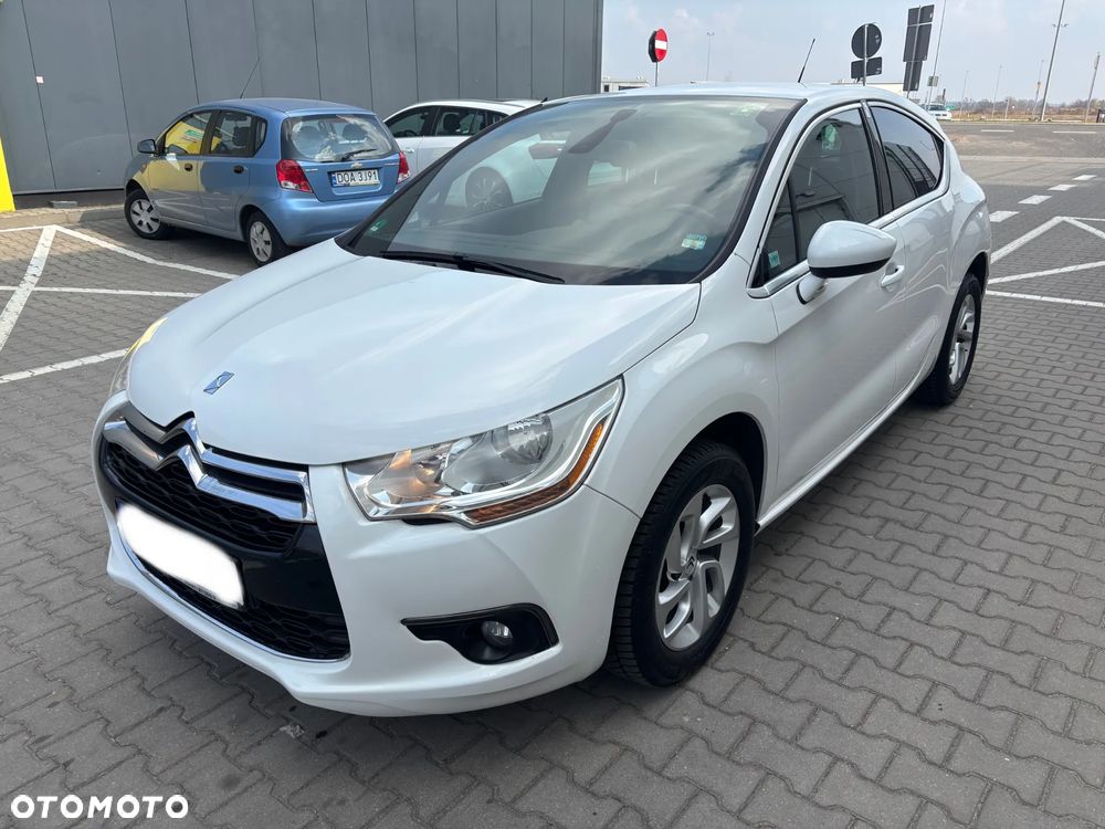 Citroën DS4 e-HDi 115 SoChic - 3