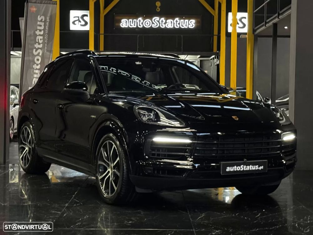 Porsche Cayenne E-Hybrid Tiptronic S Platinum Edition - 2