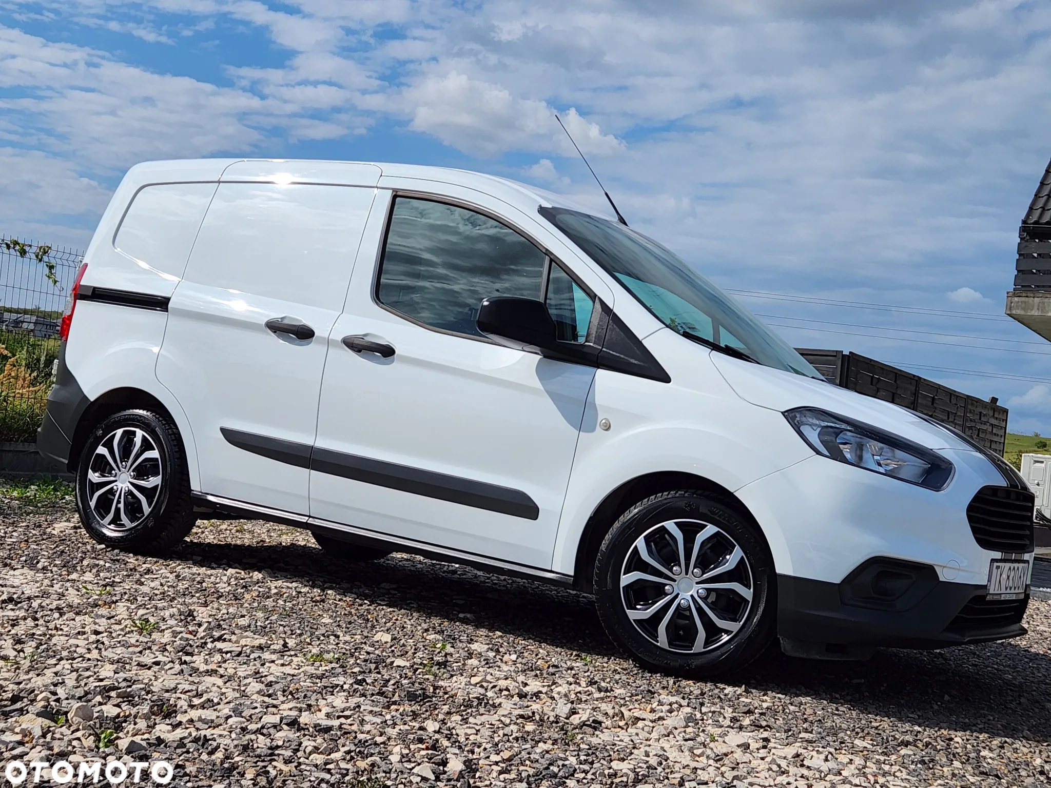 Ford Transit courier - 15