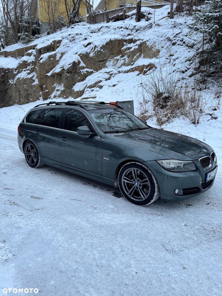 BMW Seria 3 330d xDrive - 1