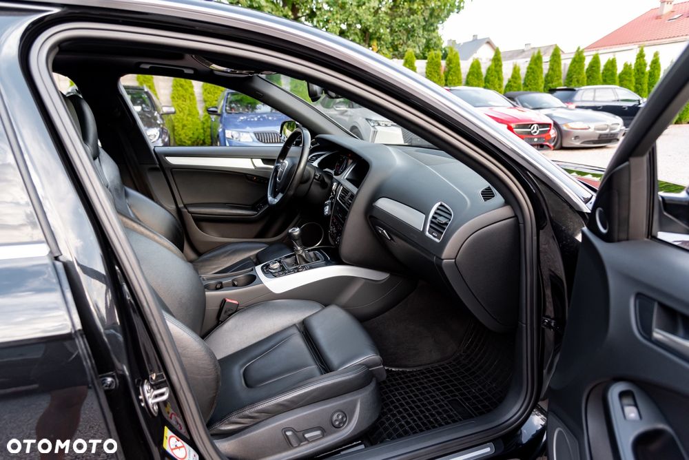 Audi A4 Avant 2.0 TDI DPF quattro S line Sportpaket (plus) - 25