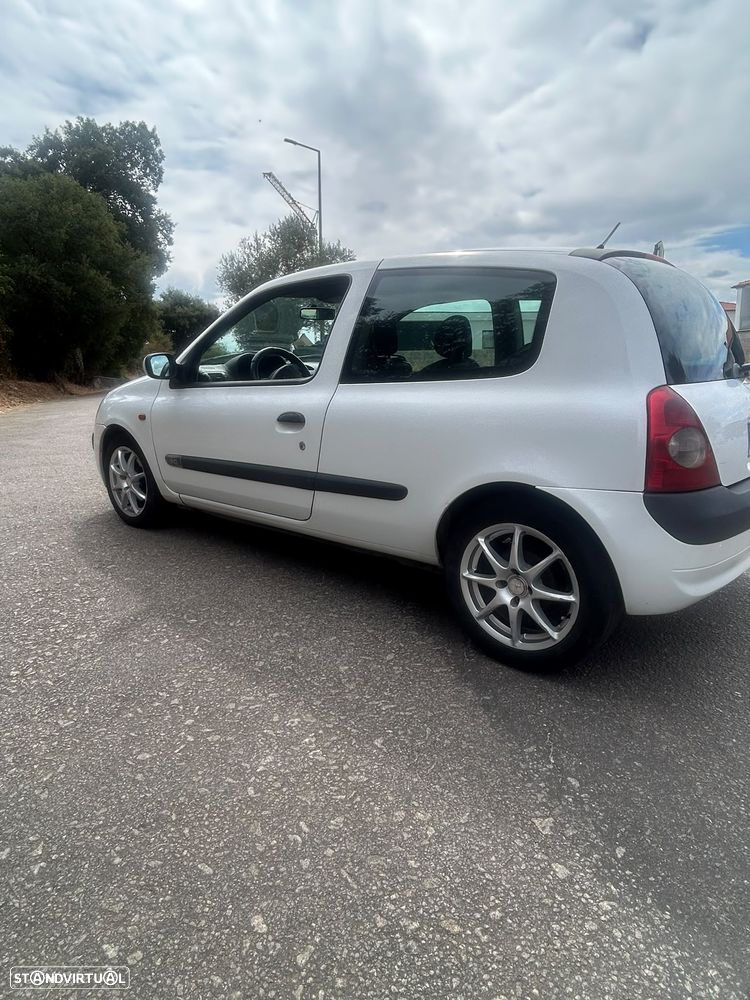 Renault Clio 1.5 dCi Expression - 5
