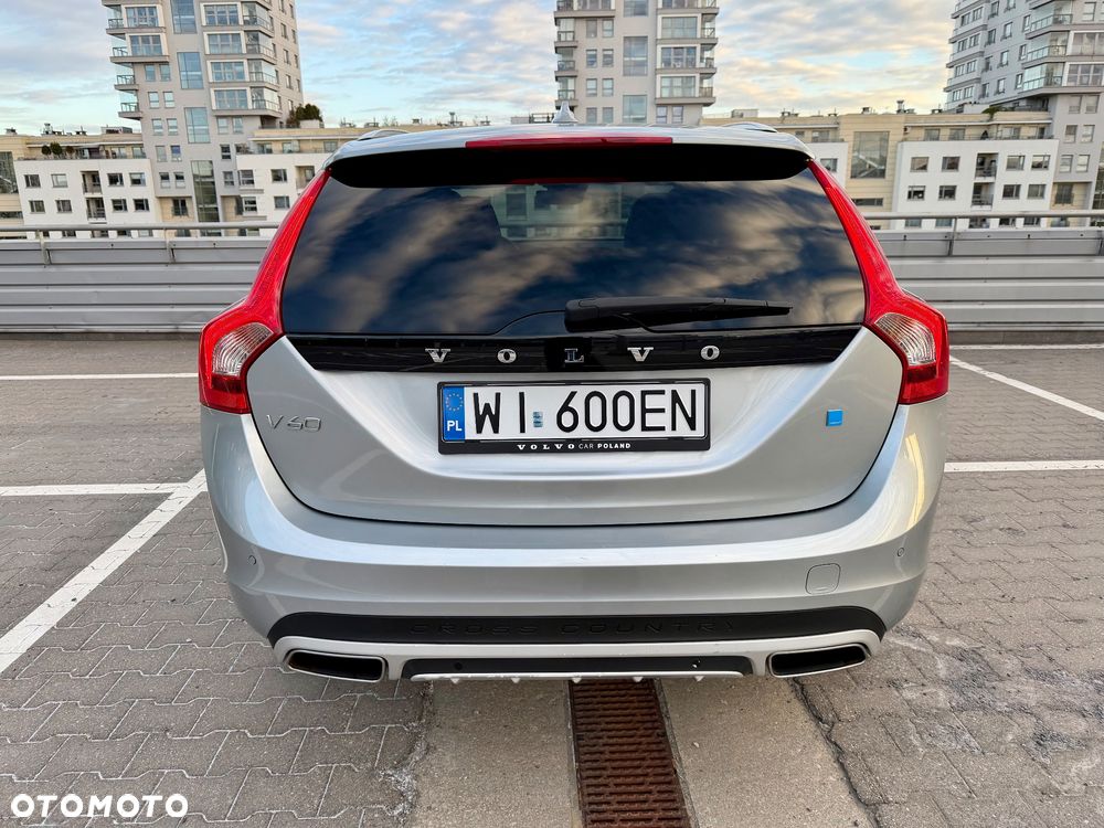 Volvo V60 Cross Country D3 Drive-E Momentum - 5