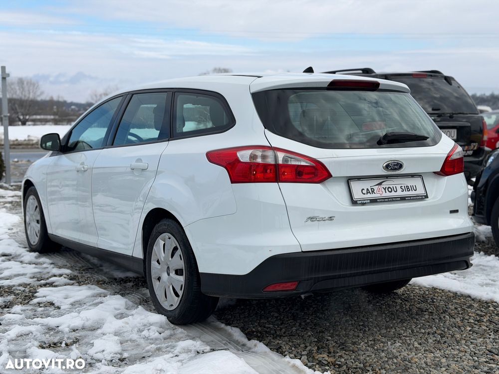 Ford Focus 1.6 TDCI DPF Champions Edition - 3