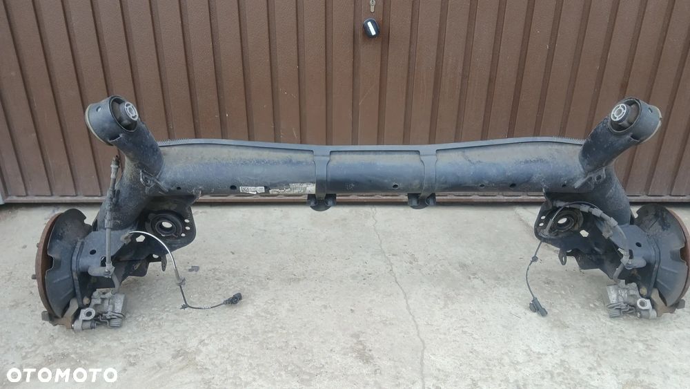 Belka oś tyla na tarcze Ford Fiesta MK8 ST 200KM - 1