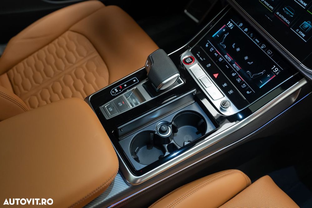 Audi RS Q8 - 38