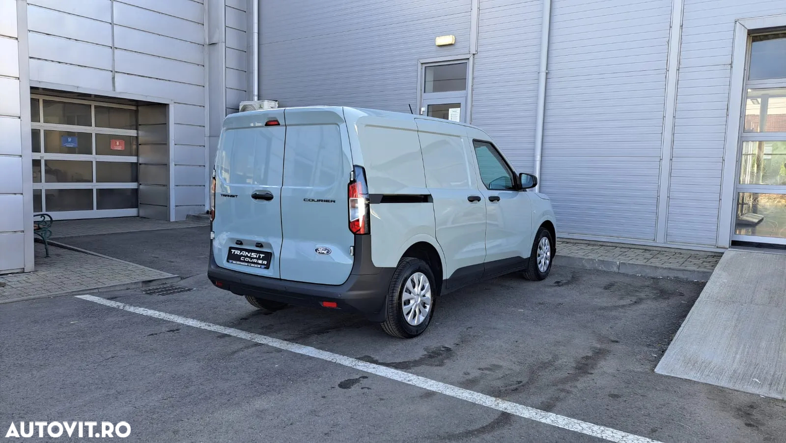 Ford NEW TRANSIT COURIER - 8