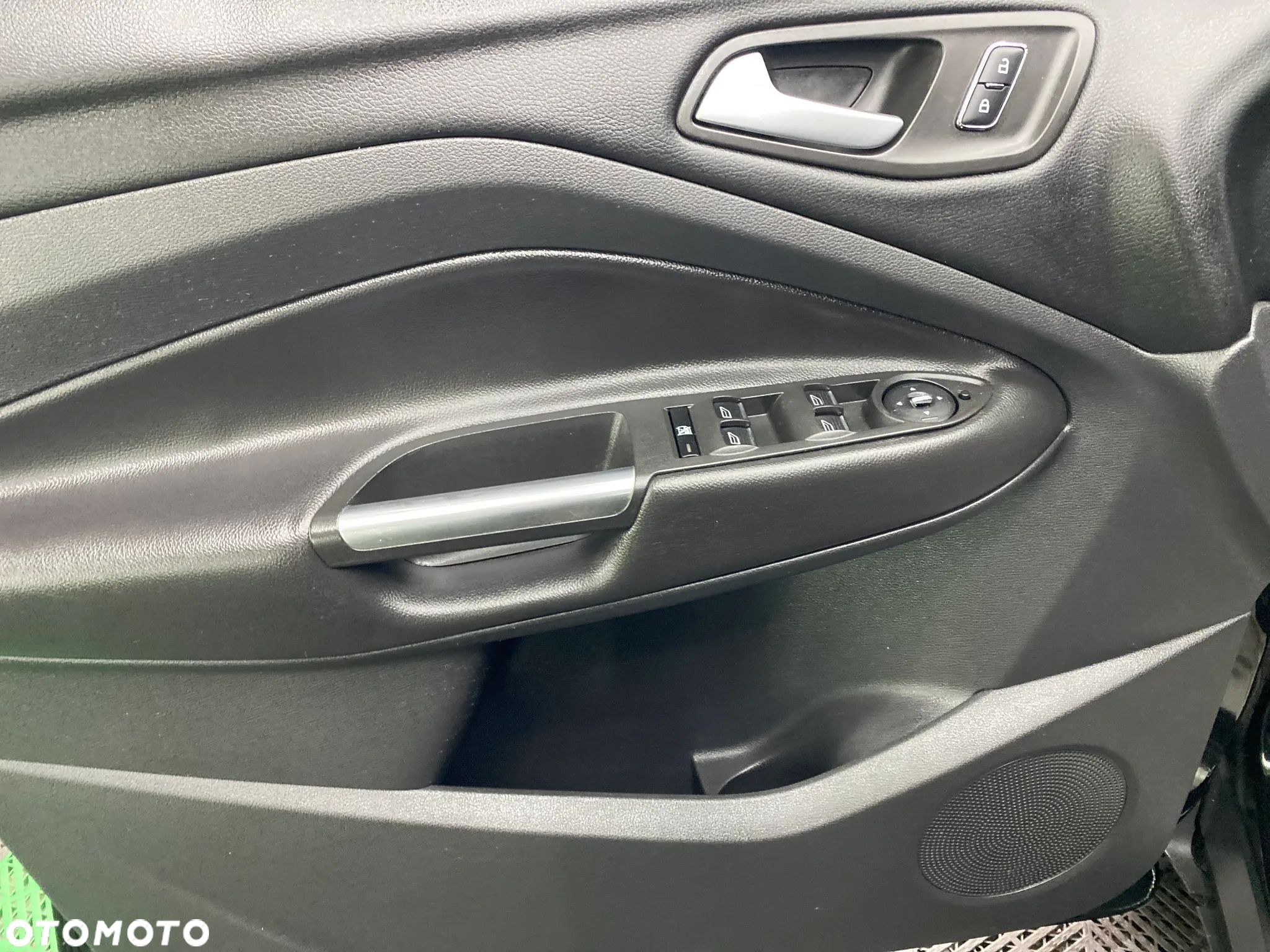 Ford Kuga 2.0 TDCi 4WD Titanium Plus - 14