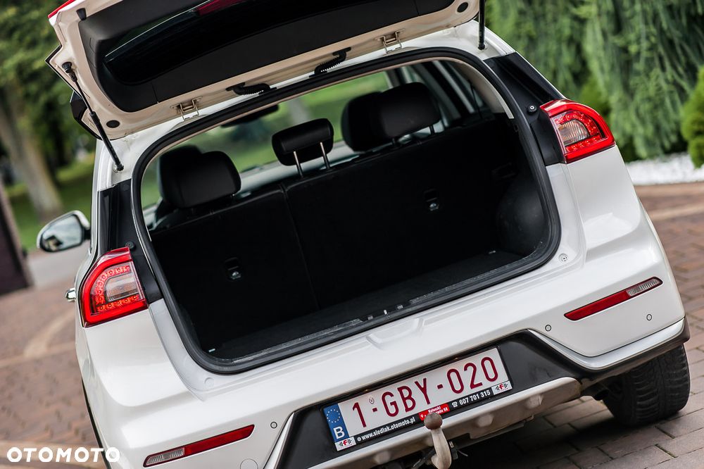 Kia Niro 1.6 GDI Hybrid L - 10