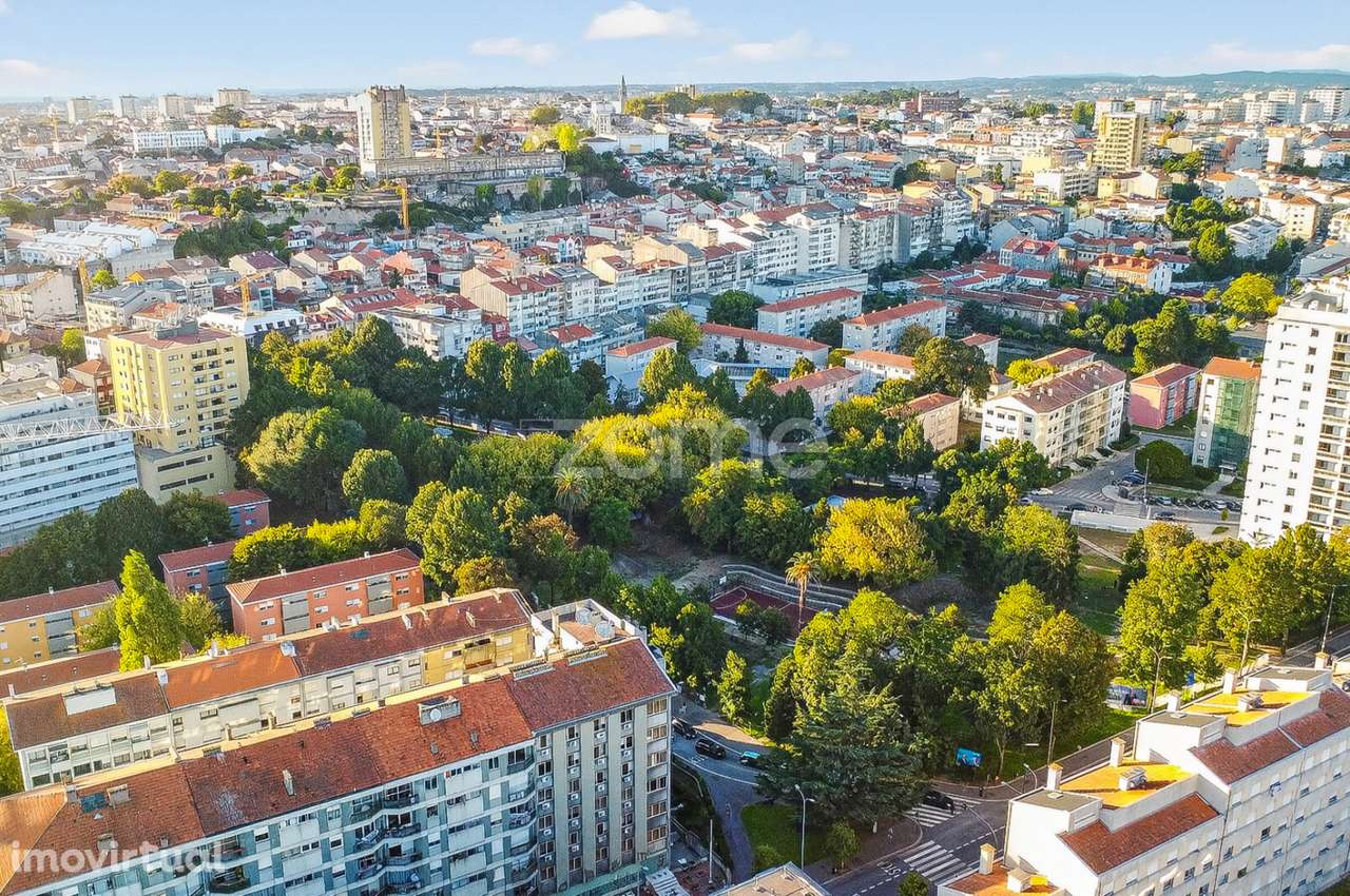 Apartamento T3 - Avenida Fernão Magalhães, Porto - Grande imagem: 2/34