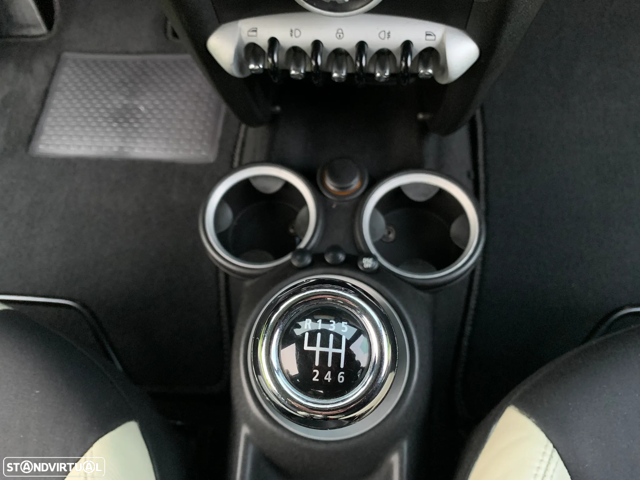 MINI 3 Portas Cooper D - 39