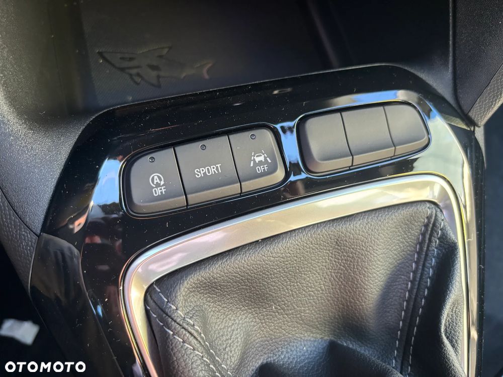 Opel Corsa 1.2 T GS S&S - 17