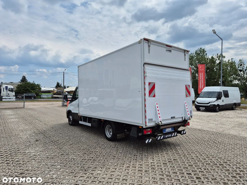 Iveco Daily 35C14, kontener 8PAL, winda 750KG, bliźniaki, klimatyzacja, drzwi boczne - 7