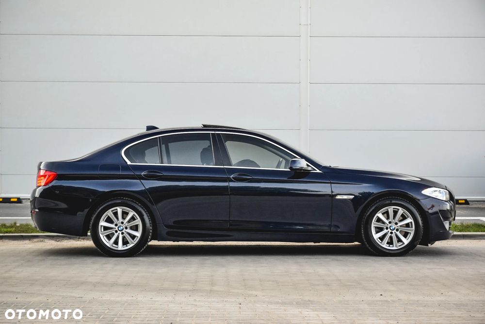 BMW Seria 5 520i - 17