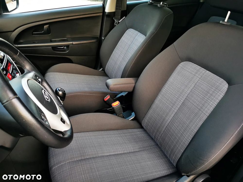 Kia Venga 1.4 CVVT Business Line - 10