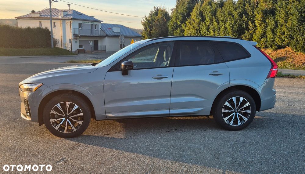 Volvo XC 60 B5 B AWD Plus Dark - 8