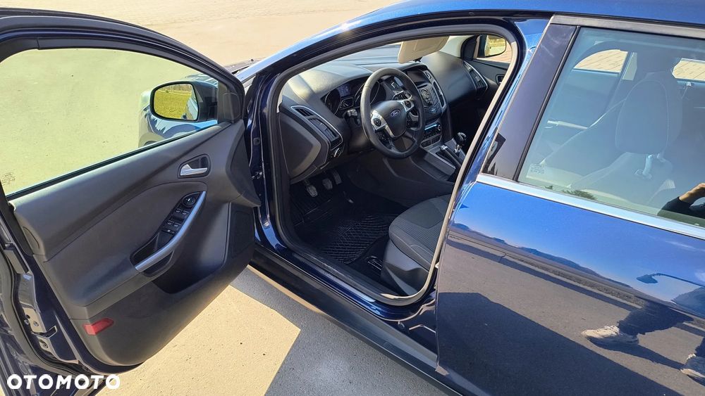Ford Focus - 10