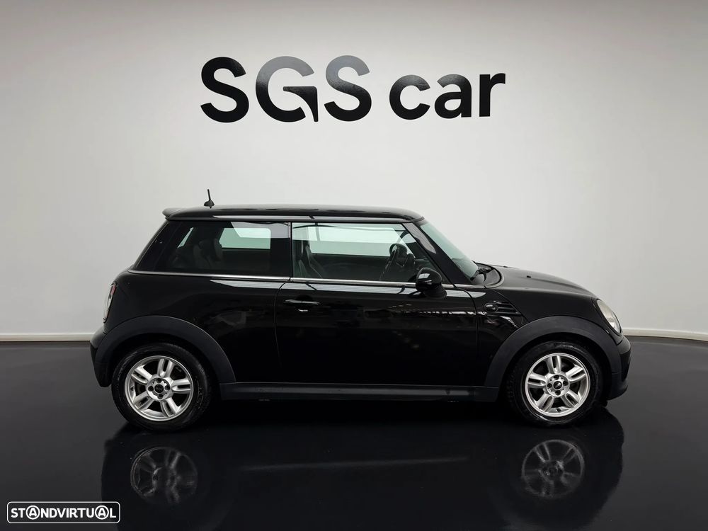 MINI 3 Portas Cooper D - 5