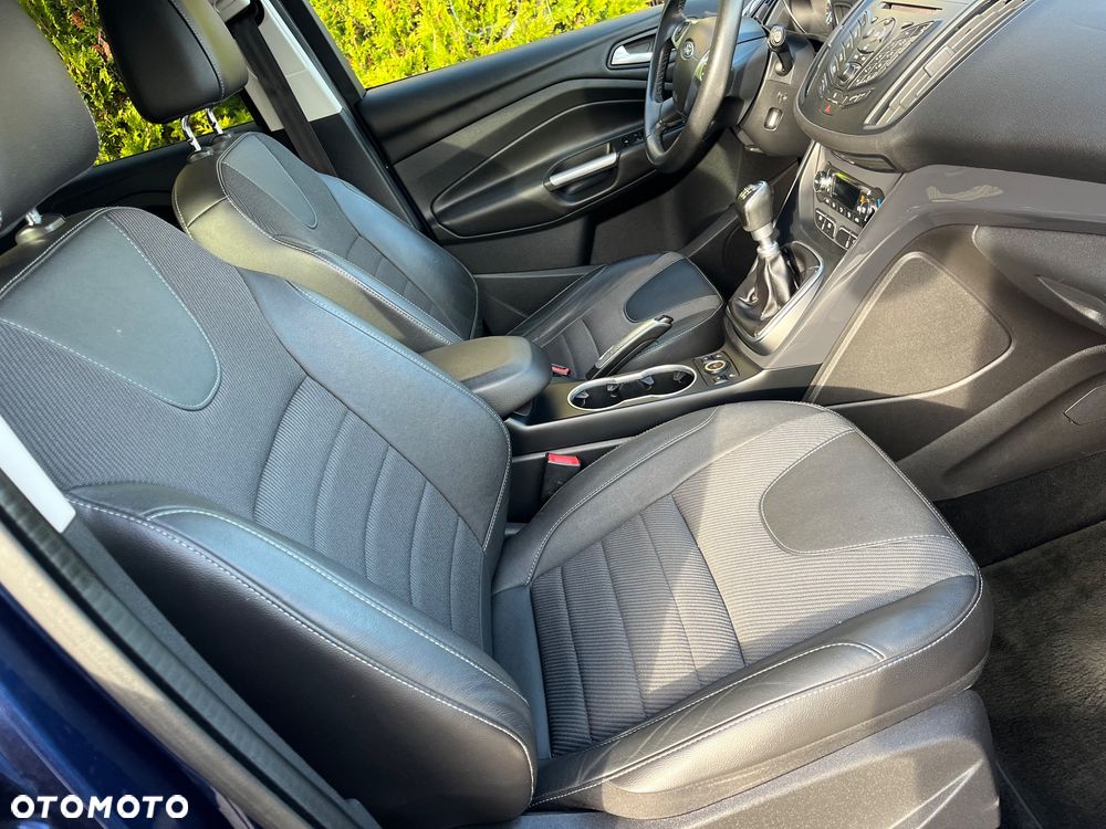 Ford Kuga 2.0 TDCi 4WD Titanium Plus - 24