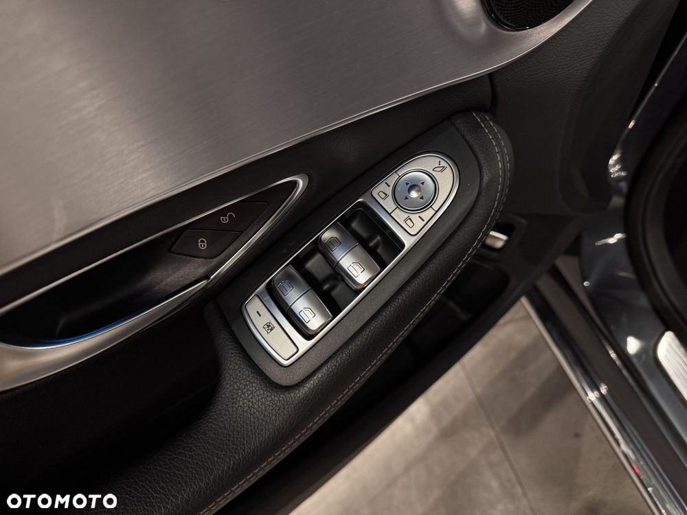 Mercedes-Benz Klasa C - 25