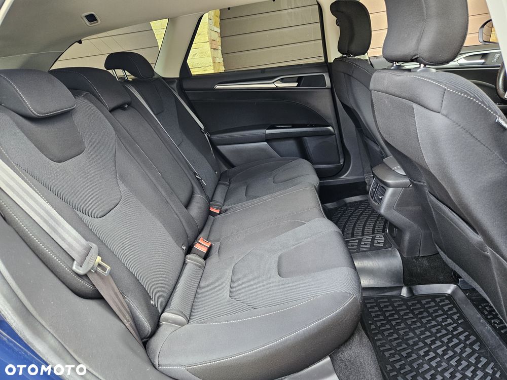 Ford Mondeo - 31