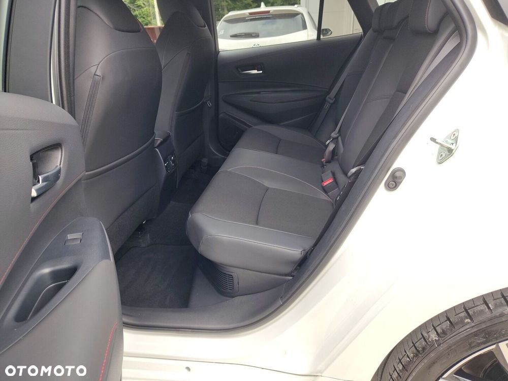 Toyota Corolla 1.8 Hybrid GR Sport Dynamic - 10