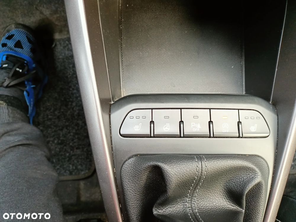 Kia Rio 1.0 T-GDI 120 GT Line - 26