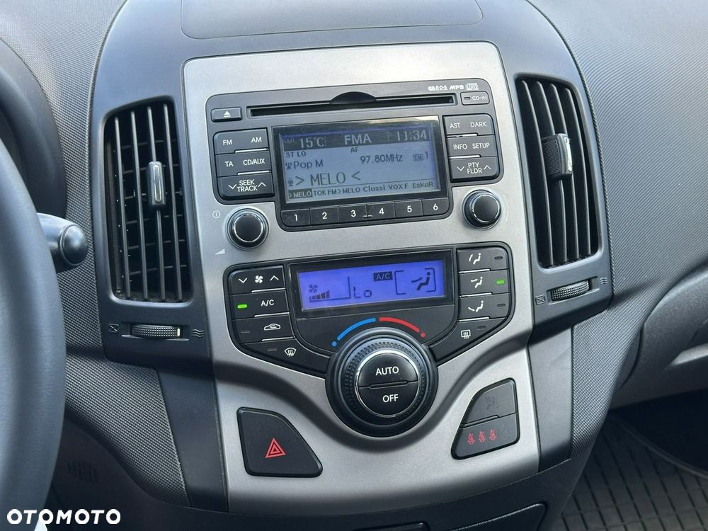 Hyundai i30 1.6 Comfort - 17