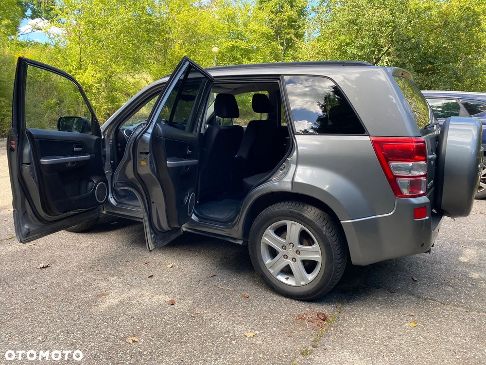 Suzuki Grand Vitara - 11