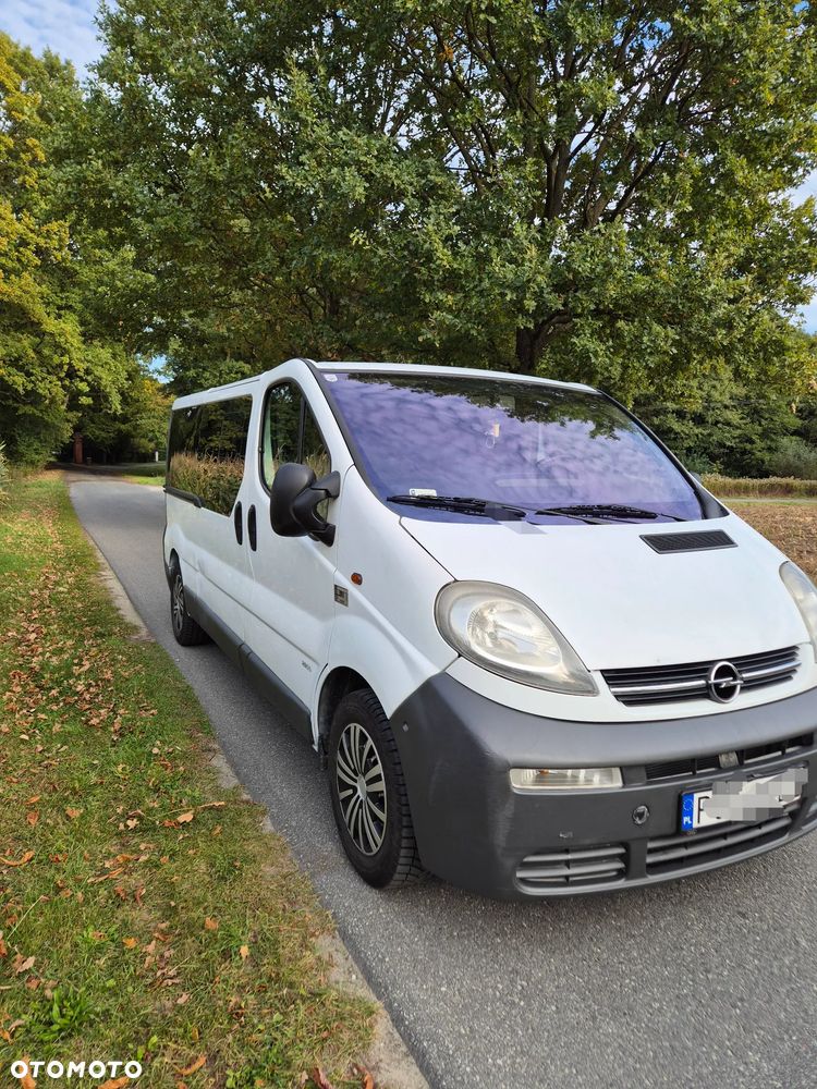Opel Vivaro - 11