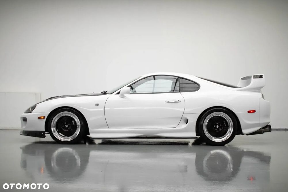 Toyota Supra - 4