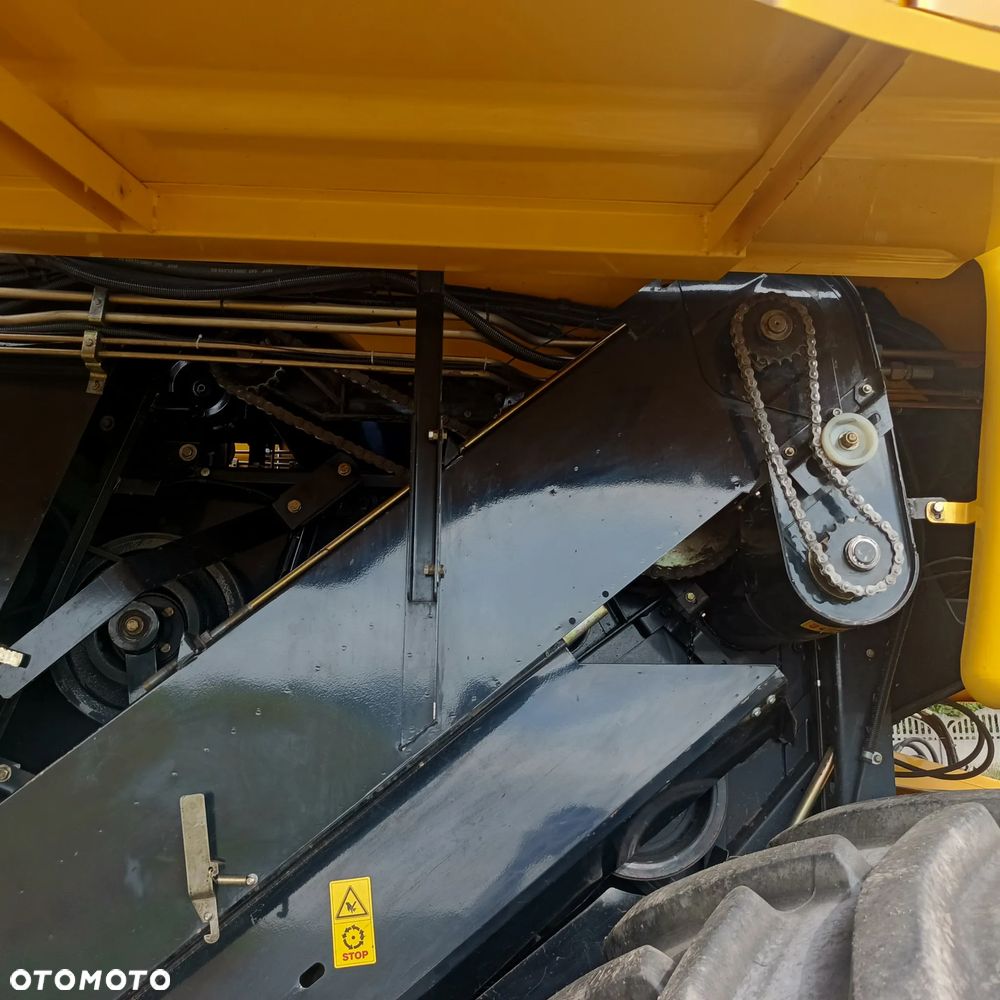 New Holland CSX 7080 - 13
