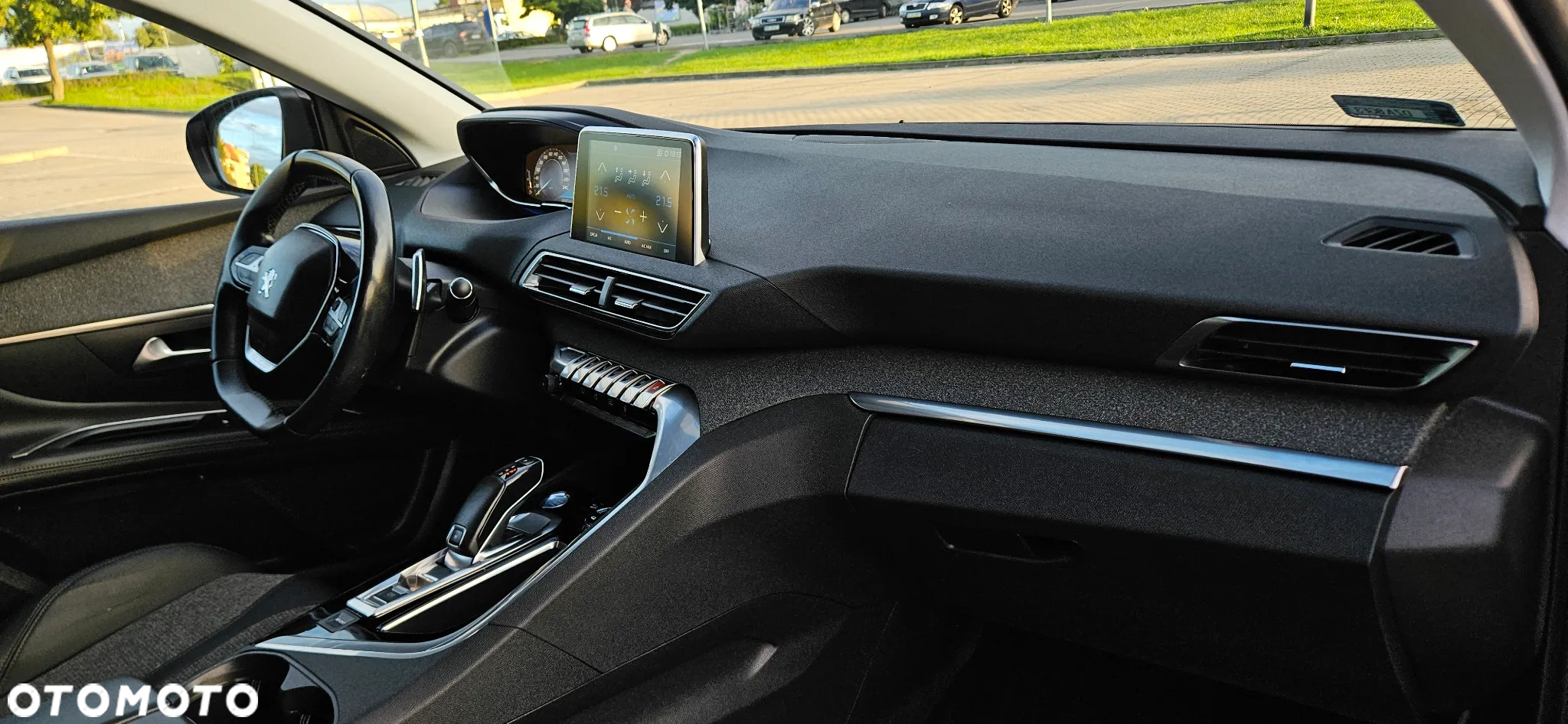 Peugeot 5008 1.5 BlueHDI Allure S&S EAT8 - 5