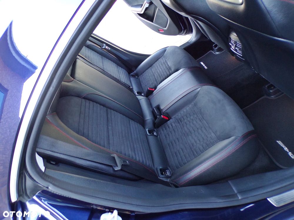 Mercedes-Benz CLA 250 4-Matic AMG Line - 20