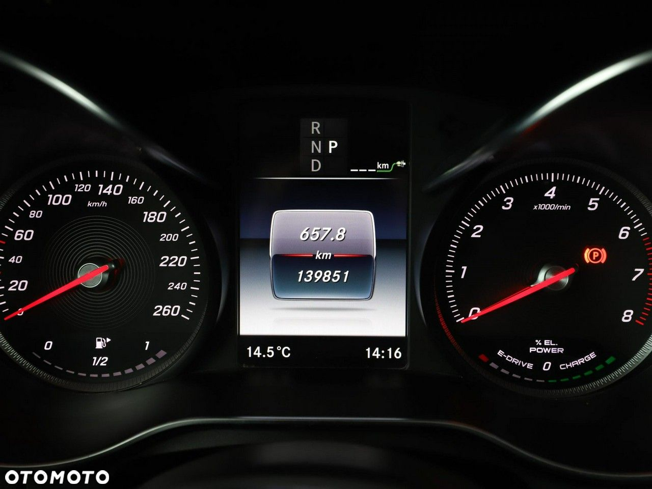 Mercedes-Benz GLC 350 e 4Matic 7G-TRONIC AMG Line - 22