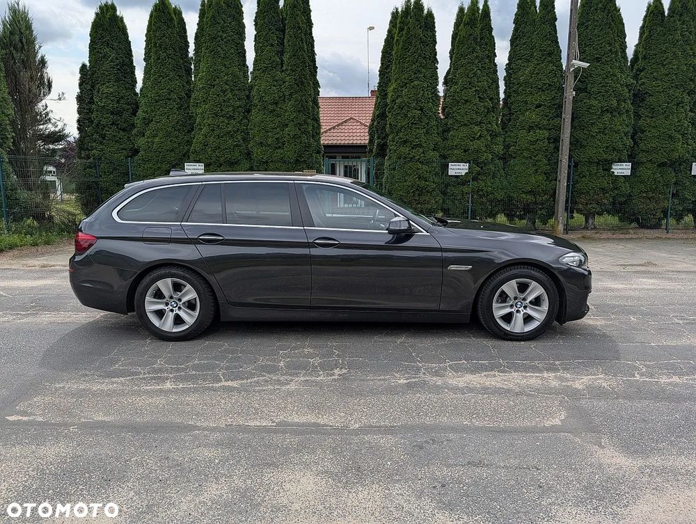 BMW Seria 5 520d Sport Line - 9