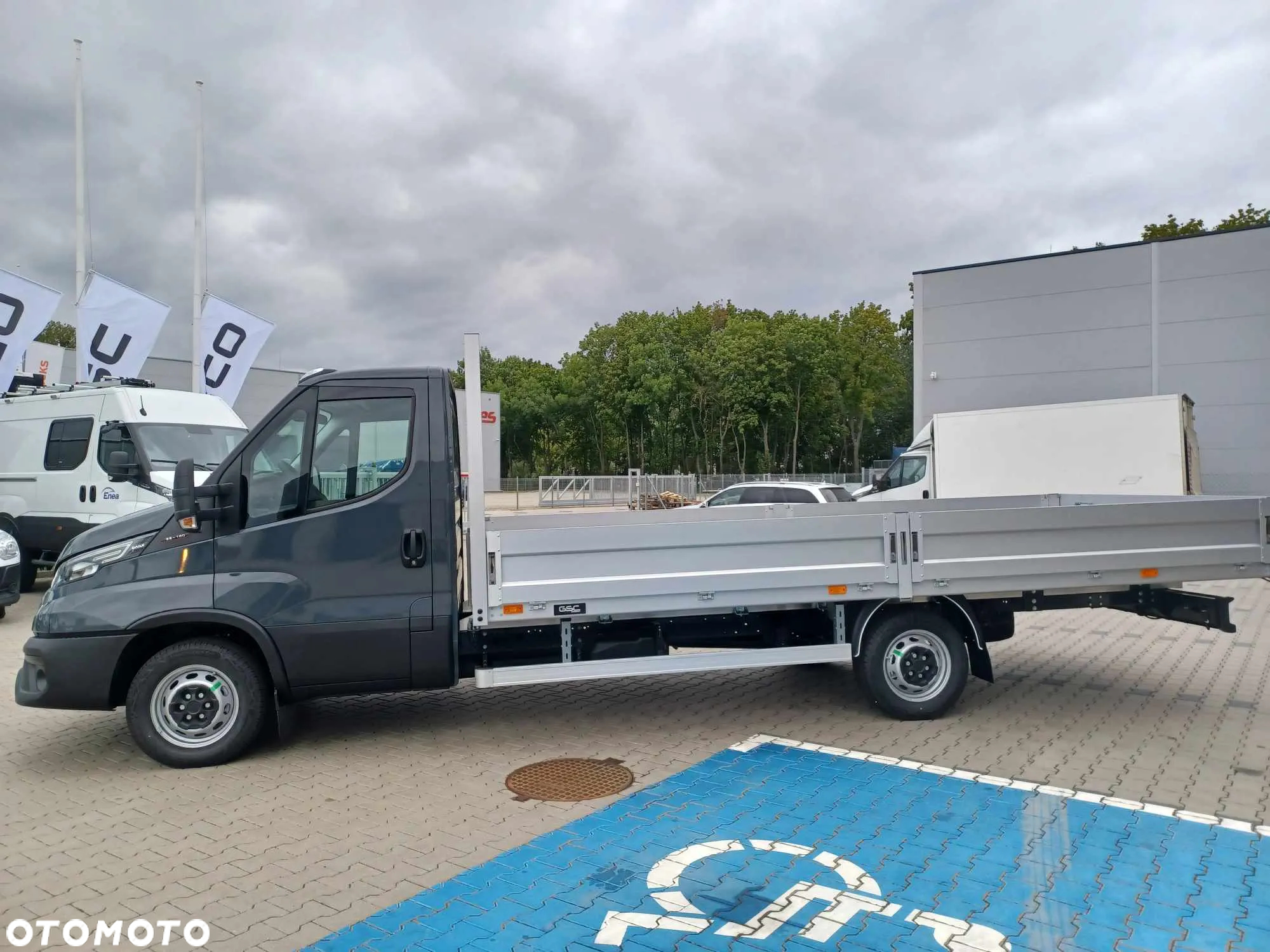Iveco Daily 35S18H 3.0 Diesel 180 KM Skrzynia otwarta, GSC ZABUDOWY! - 3
