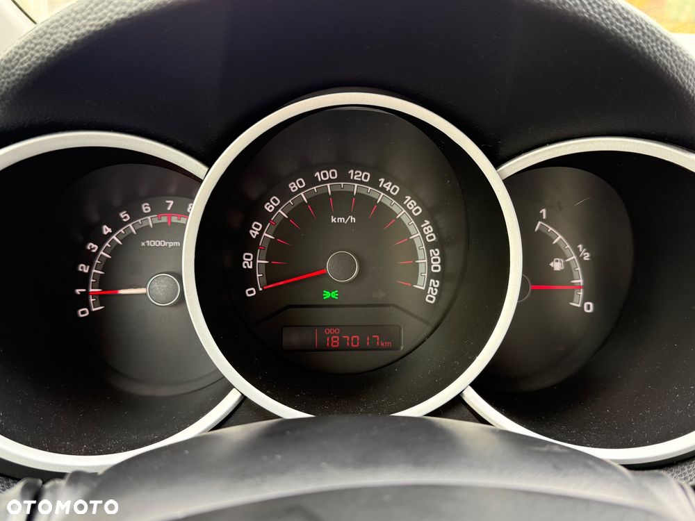 Kia Venga 1.4 M - 13