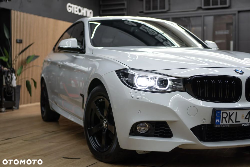 BMW Seria 3 320i GPF xDrive M Sport Shadow sport - 15