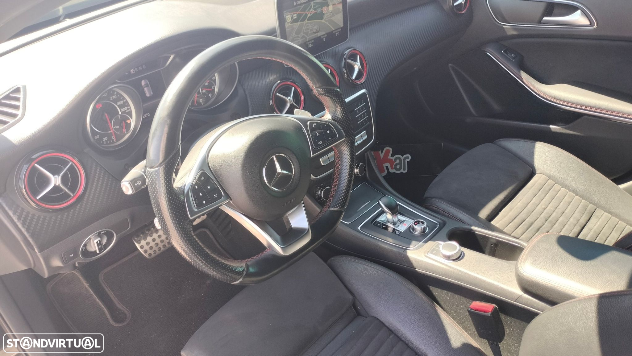 Mercedes-Benz A 45 AMG 4-Matic - 12